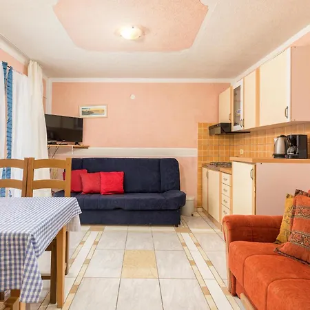 דירה Amazing In With Kitchen פאז'אנה